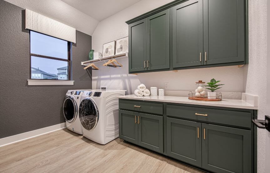 Chesmar Kimberly Model Laundry in Sweetwater